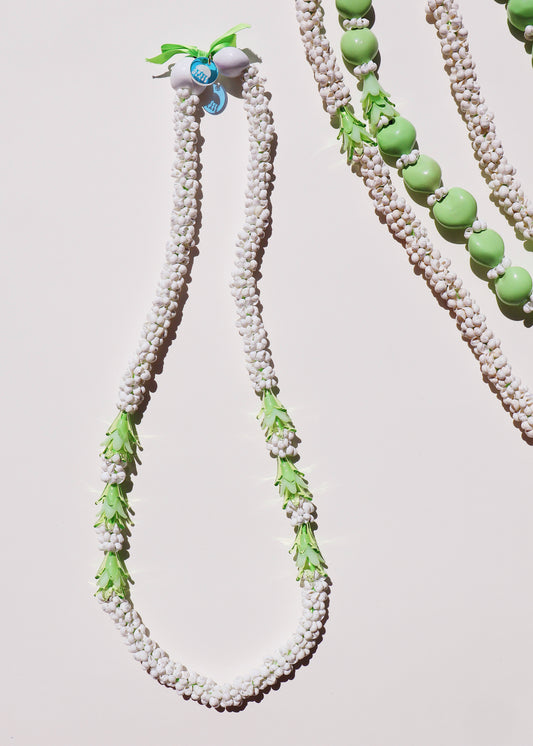 50% OFF - Pakalana Mongo Shell Lei with 18 Glass Pua