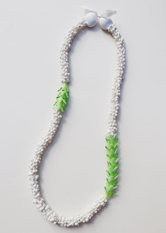 Perfectly Imperfect 40% OFF - Glass Pakalana Mongo Shell Lei with 20 Pua