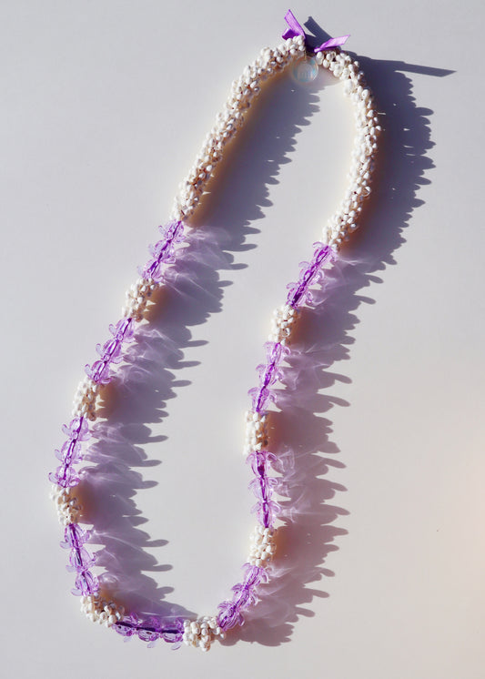 Perfectly Imperfect 40% OFF - Glass Crown Flower Mongo Shell Lei with 27 Pua