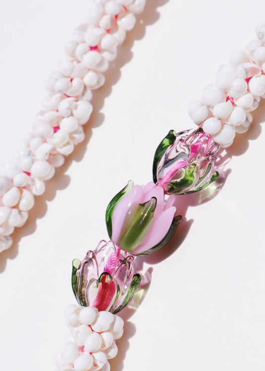 Lokelani Rose Mongo Shell Lei with 3 Glass Pua