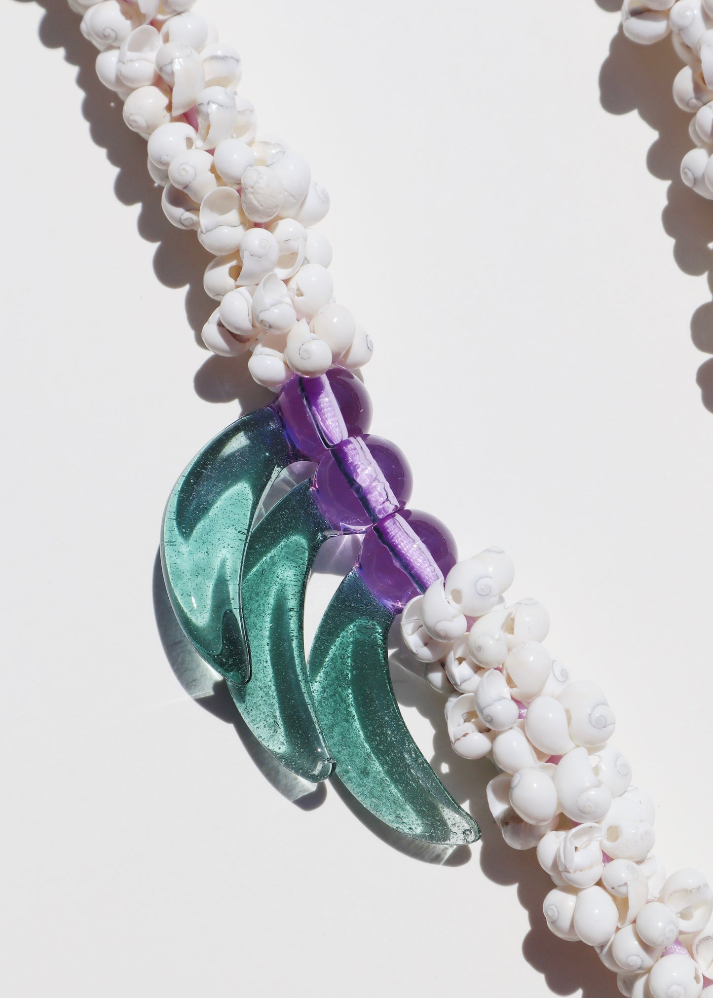 LIMITED EDITION COLOR ~ Blue Jade Mongo Shell Lei with 6 Pua