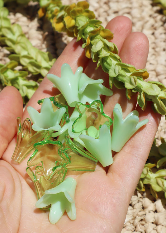 50% OFF - Single Pakalana Flowers