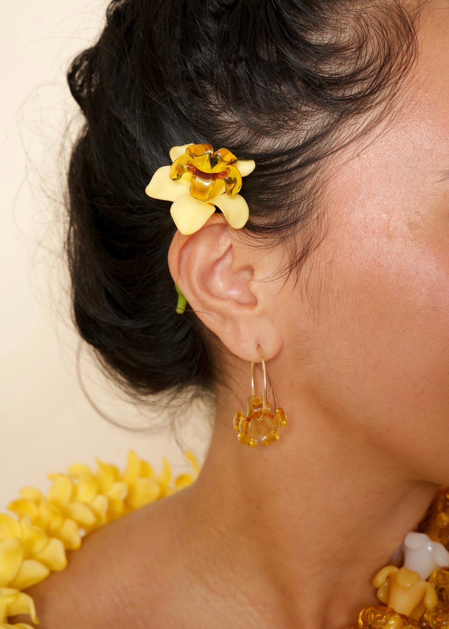 Single Puakenikeni Flowers ~ Regular, Lei Size