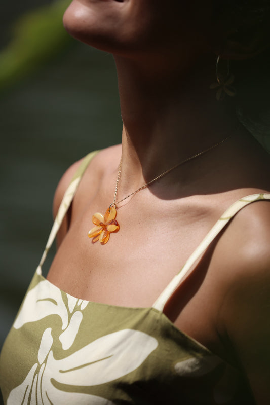 ARLIE GLASS + YIREH ~ Mixed Amber Yellow Pua Melia Necklace, Adjustable