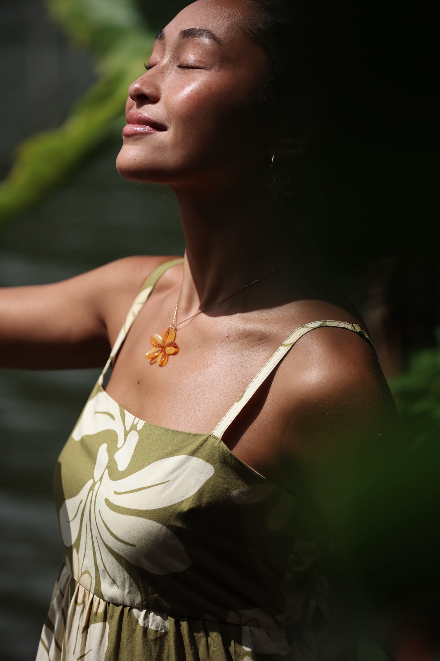 ARLIE GLASS + YIREH ~ Mixed Amber Yellow Pua Melia Necklace, Adjustable