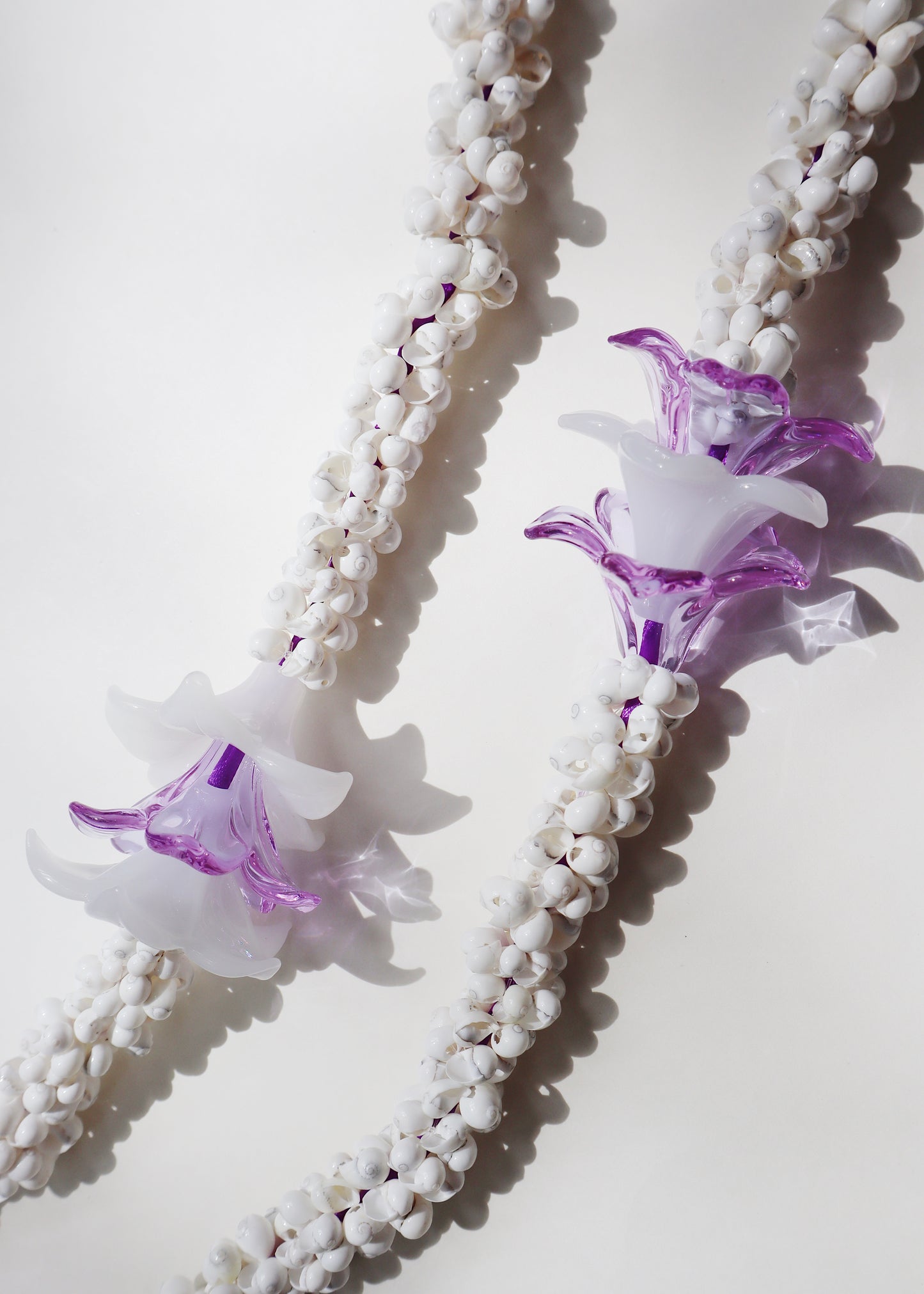 Perfectly Imperfect 40% OFF - Glass Pua Melia Plumeria Mongo Shell Lei with 6 Pua