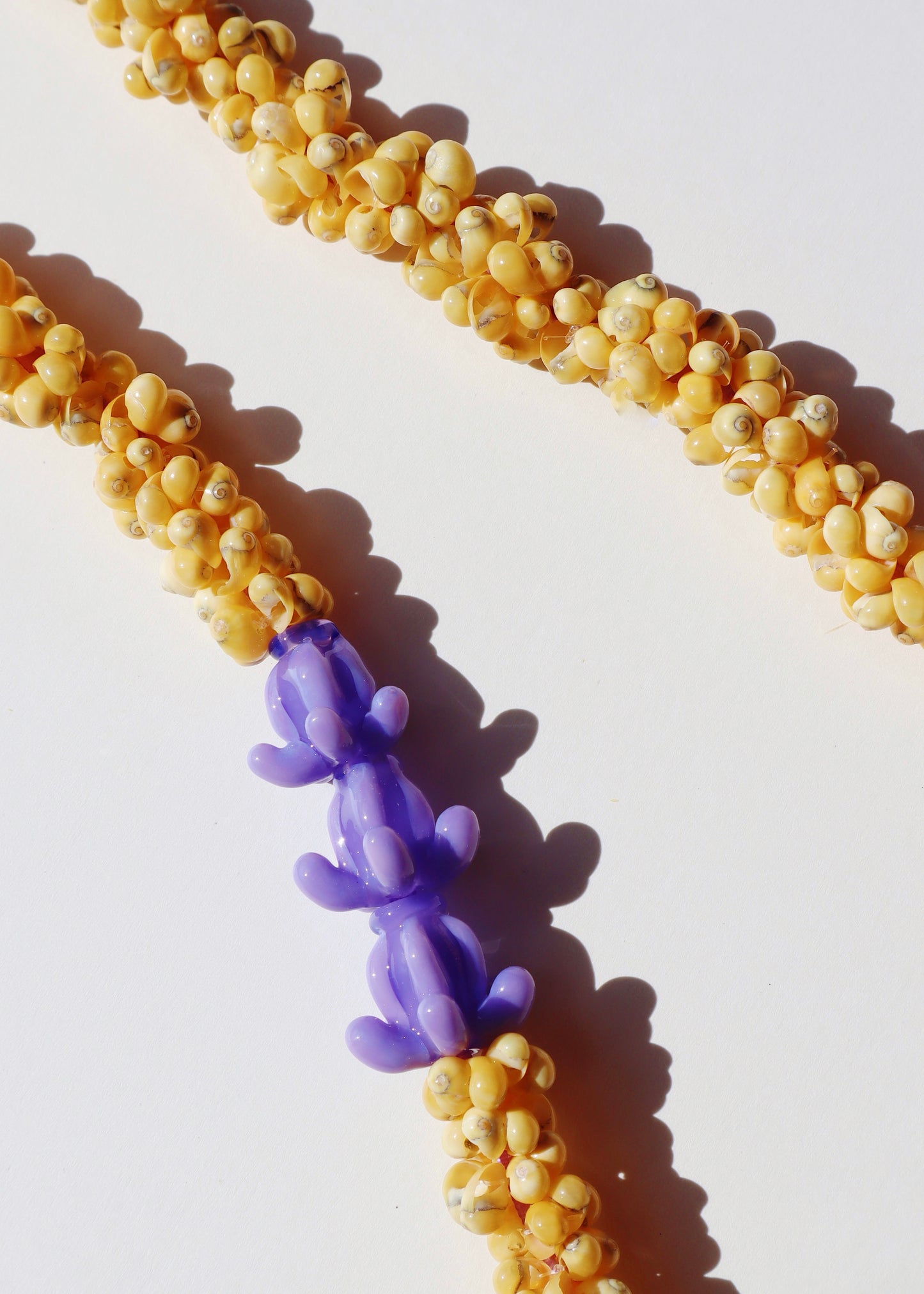 Perfectly Imperfect 40% OFF - Glass Crown Flower Mongo Shell Lei with 3 Pua