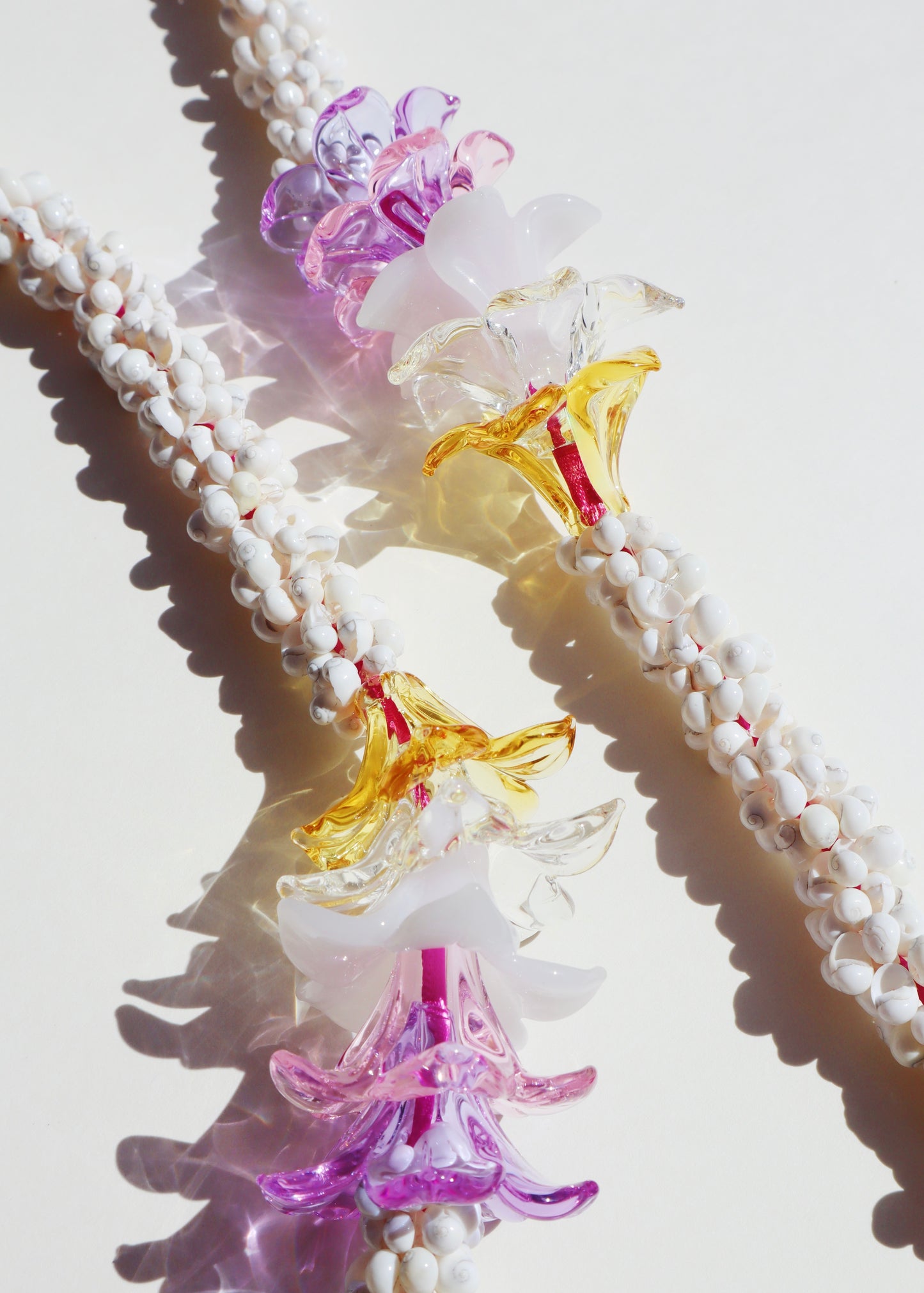 Mixed Color Glass Pua Melia Plumeria Mongo Shell Lei with 10 Pua