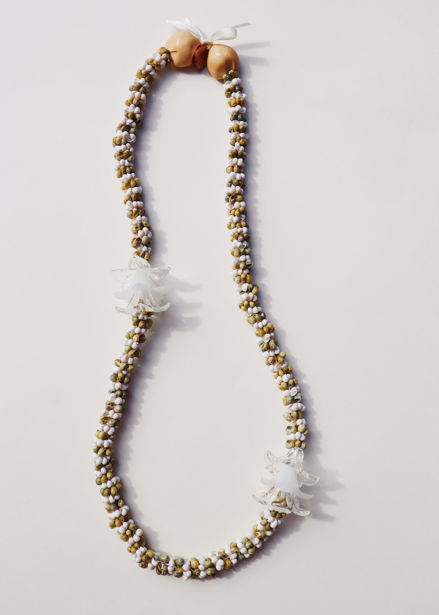 Perfectly Imperfect 40% OFF - Glass Pua Melia Plumeria Mongo Shell Lei with 6 Pua