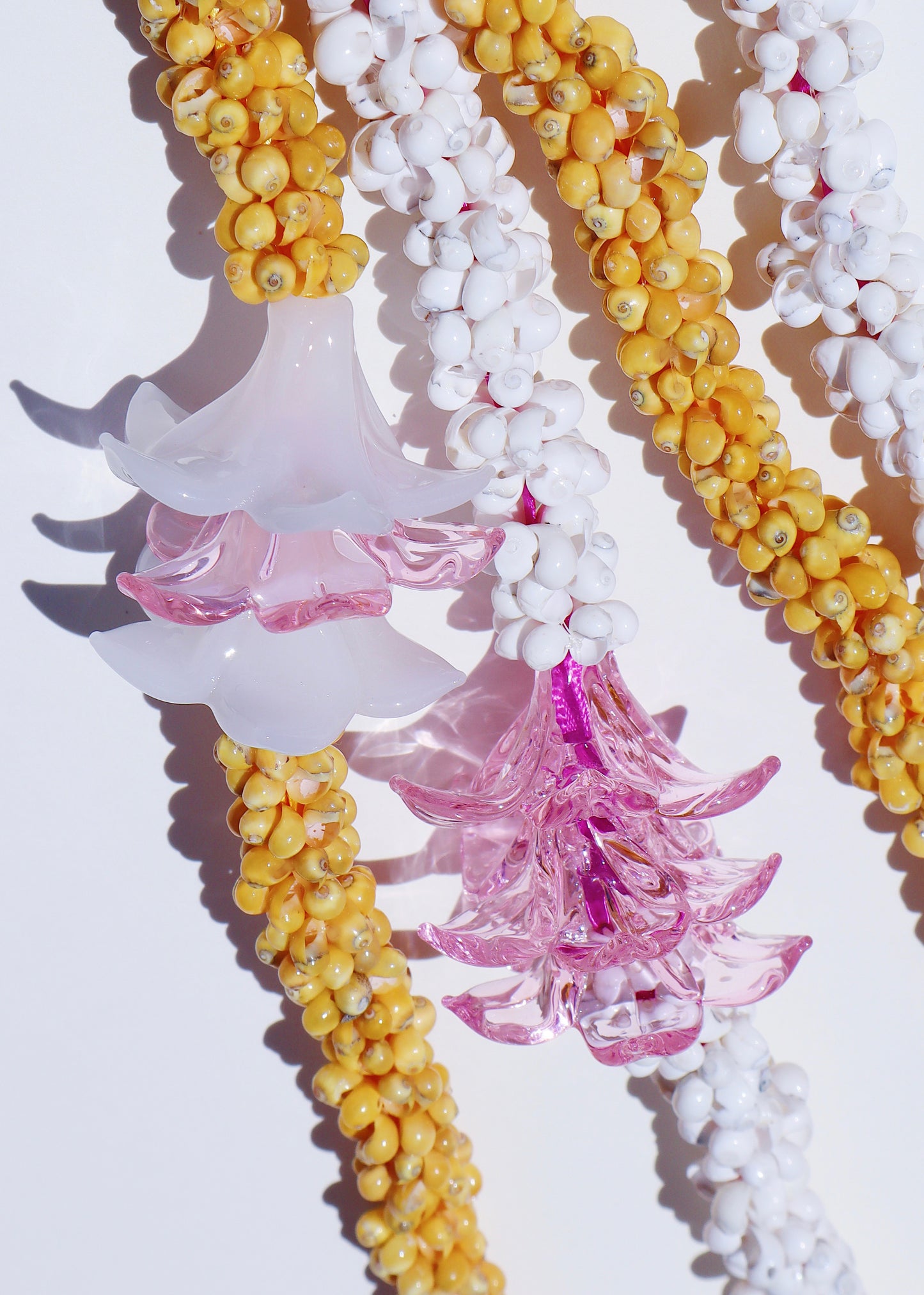 Pua Melia Plumeria Mongo Shell Lei with 3 Pua