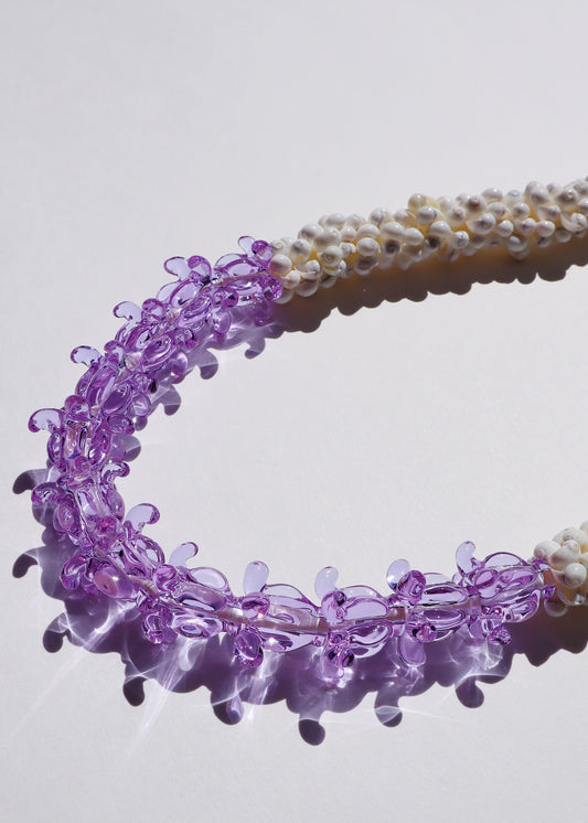 Crown Flower Mongo Shell Lei with 12 Glass Pua